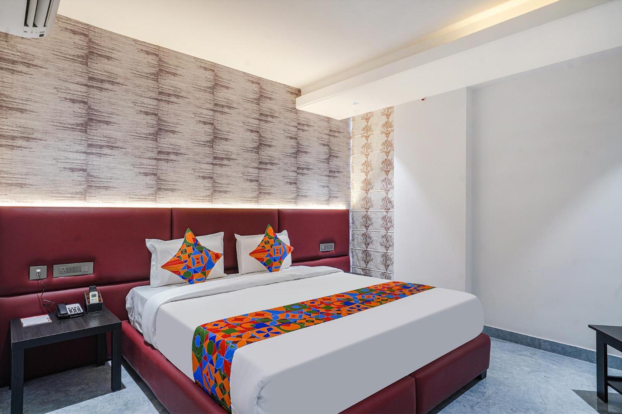 Fabhotel Prime Cloud 5 Studios Hyderabad Exterior foto